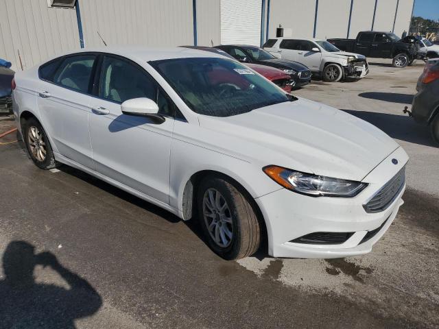 Photo 4 from auction – 2017 FORD FUSION S with VIN 3FA6P0G79HR148562