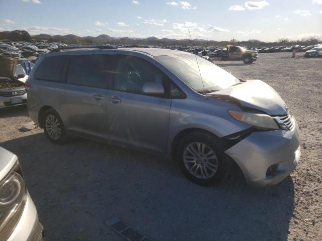 Photo 4 from auction – 2011 TOYOTA SIENNA XLE with VIN 5TDYK3DC7BS149847
