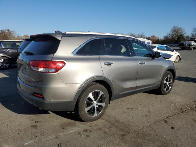 Photo 3 from auction – 2016 KIA SORENTO EX with VIN 5XYPHDA14GG037031