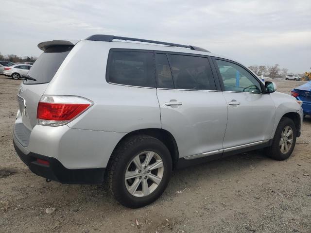 Photo 3 from auction – 2012 TOYOTA HIGHLANDER with VIN 5TDBK3EH6CS143717