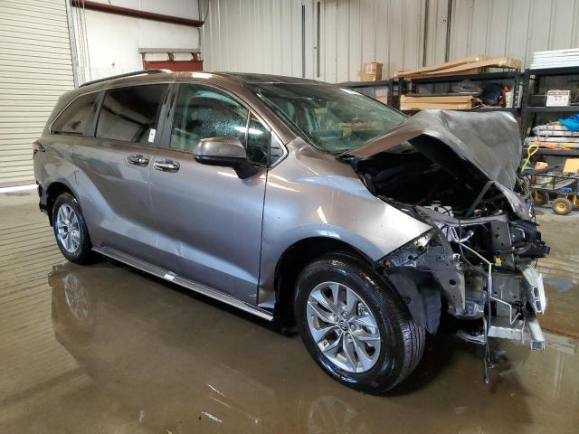 Photo 4 from auction – 2024 TOYOTA SIENNA XLE with VIN 5TDYRKEC3RS213946