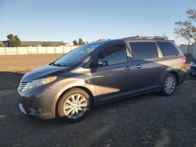TOYOTA SIENNA XLE 2013 with VIN 5TDYK3DC3DS382725 - Photo from auction