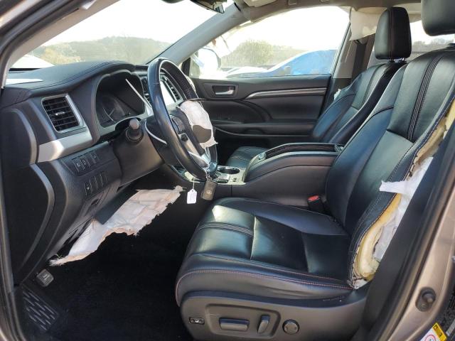 Photo 7 from auction – 2019 TOYOTA HIGHLANDER with VIN 5TDJZRFH5KS577795