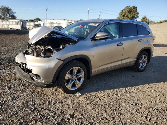 TOYOTA HIGHLANDER 2015 with VIN 5TDDKRFH9FS153107 - Photo from auction