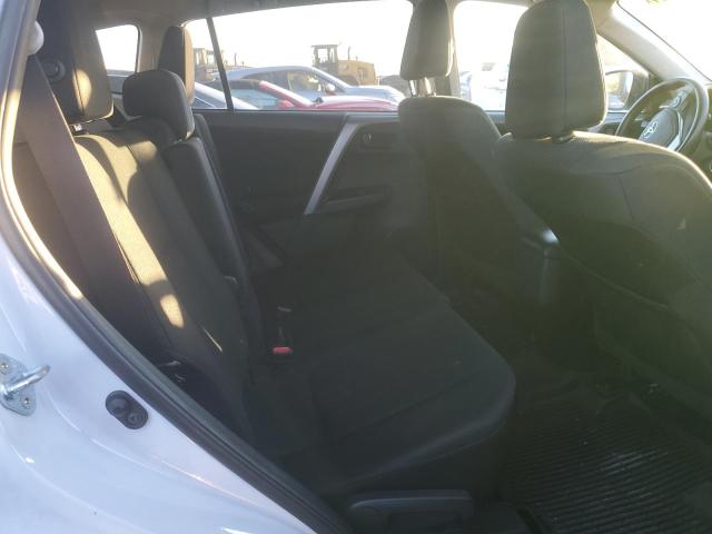 Photo 10 from auction – 2018 TOYOTA RAV4 LE with VIN 2T3BFREV5JW744755