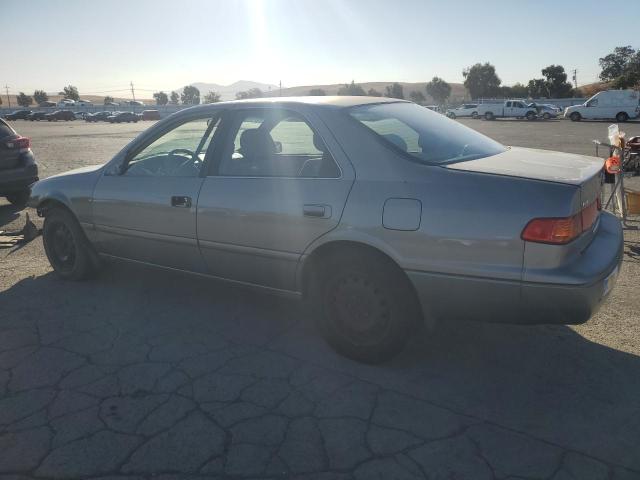 Photo 2 from auction – 2000 TOYOTA CAMRY CE with VIN JT2BF22K3Y0284679