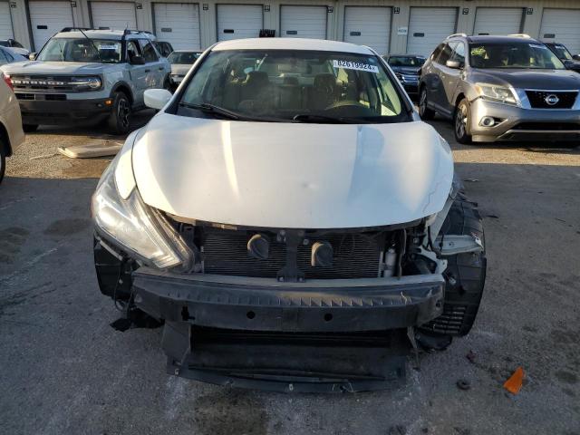 Photo 5 from auction – 2017 NISSAN ALTIMA 2.5 with VIN 1N4AL3AP8HC164704