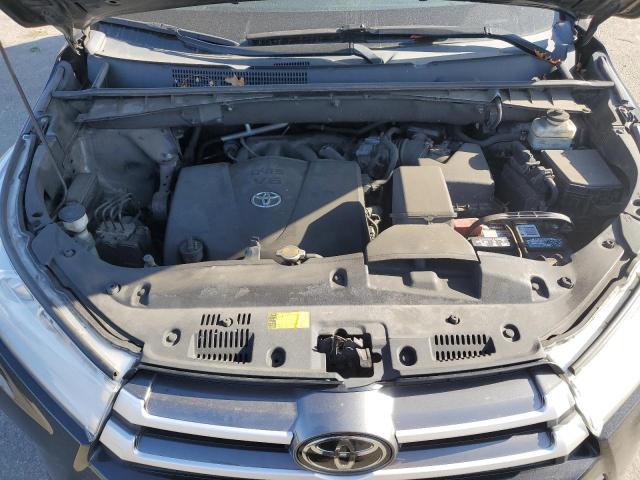Photo 12 from auction – 2017 TOYOTA HIGHLANDER with VIN 5TDBZRFH8HS407220