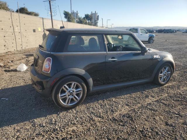 Photo 3 from auction – 2012 MINI COOPER S with VIN WMWSV3C52CT386326