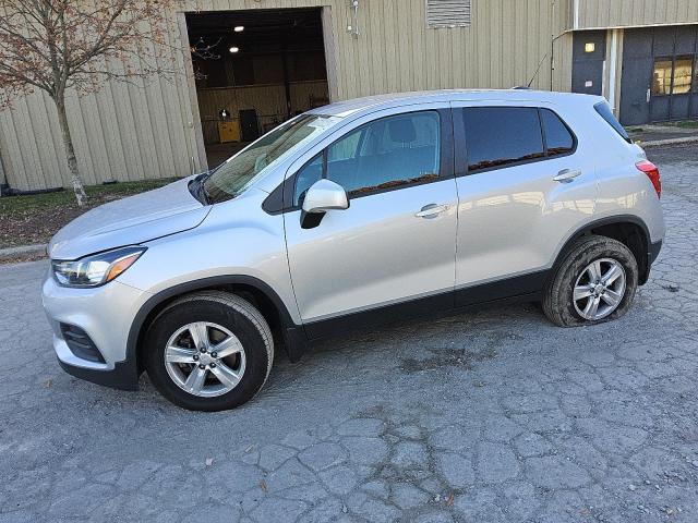 CHEVROLET TRAX LS 2019 with VIN 3GNCJNSB2KL296318 - Photo from auction