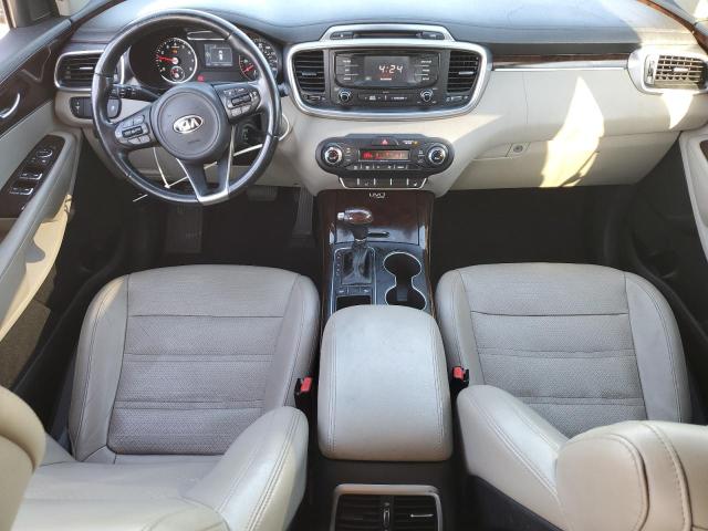 Photo 8 from auction – 2016 KIA SORENTO EX with VIN 5XYPH4A53GG077409