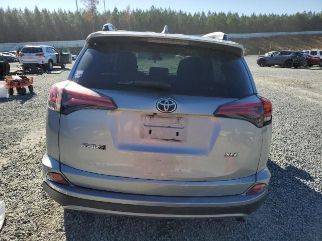 Photo 6 from auction – 2017 TOYOTA RAV4 XLE with VIN 2T3WFREV8HW389575