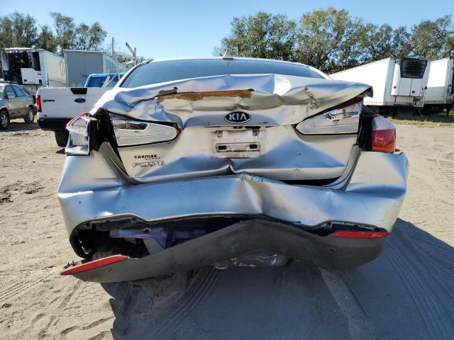 Фото 6 с аукциона – 2014 KIA FORTE EX с VIN KNAFX4A61E5236325