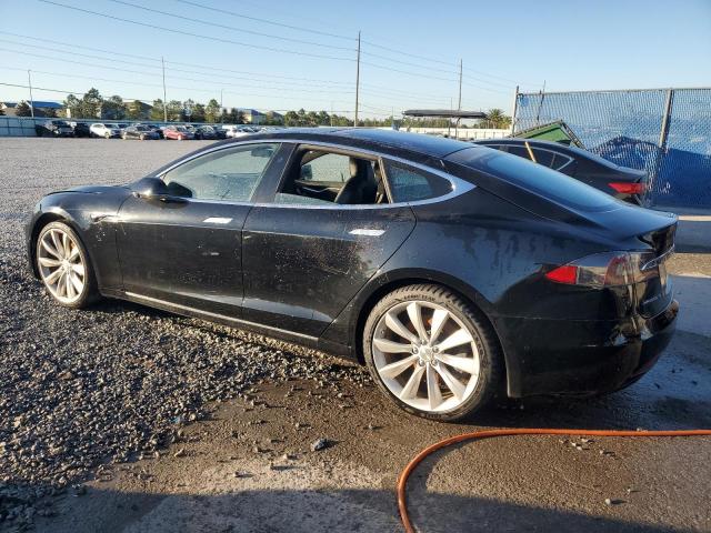 Photo 2 from auction – 2016 TESLA MODEL S 70 with VIN 5YJSA1E13GF171950