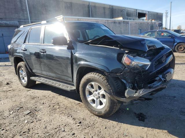 Photo 4 from auction – 2019 TOYOTA 4RUNNER SR with VIN JTEBU5JR2K5644477