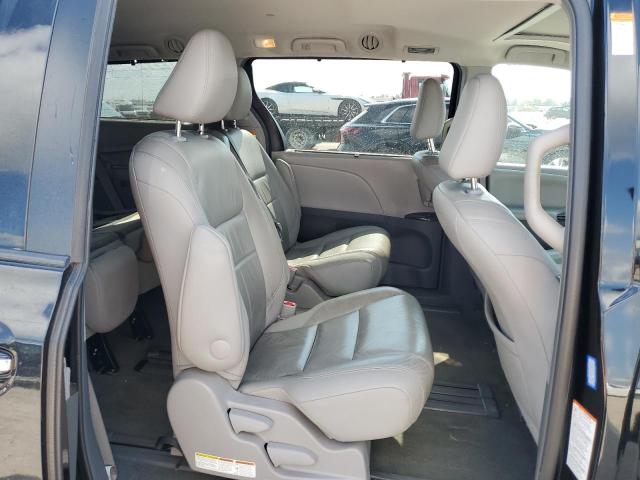 Photo 11 from auction – 2016 TOYOTA SIENNA XLE with VIN 5TDYK3DC4GS718547