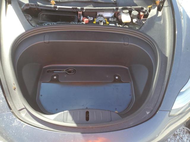 Photo 11 from auction – 2018 TESLA MODEL 3 with VIN 5YJ3E1EB6JF104204