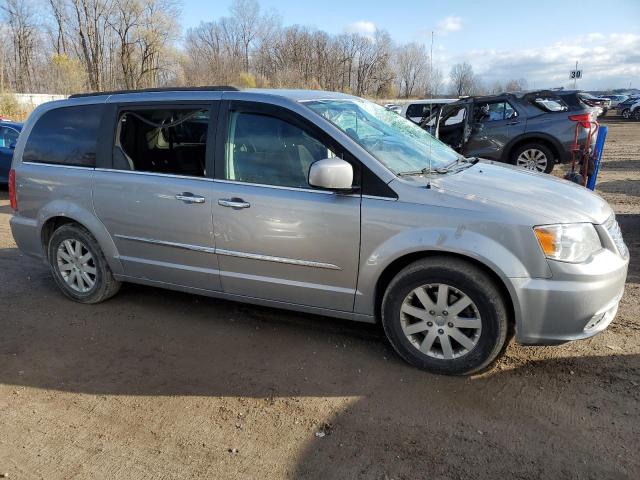 Photo 4 from auction – 2016 CHRYSLER TOWN & COU with VIN 2C4RC1BG4GR177293