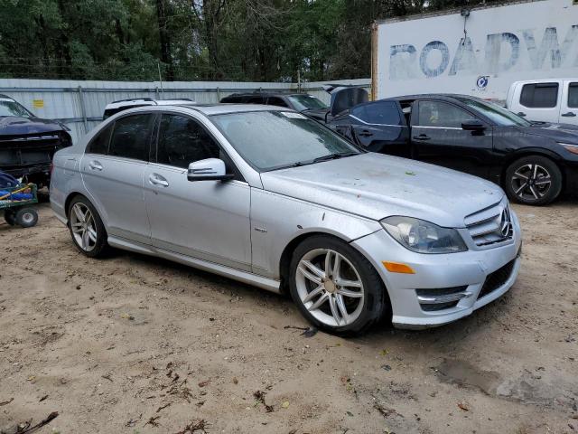 Photo 4 from auction – 2012 MERCEDES-BENZ C 250 with VIN WDDGF4HB3CA683083