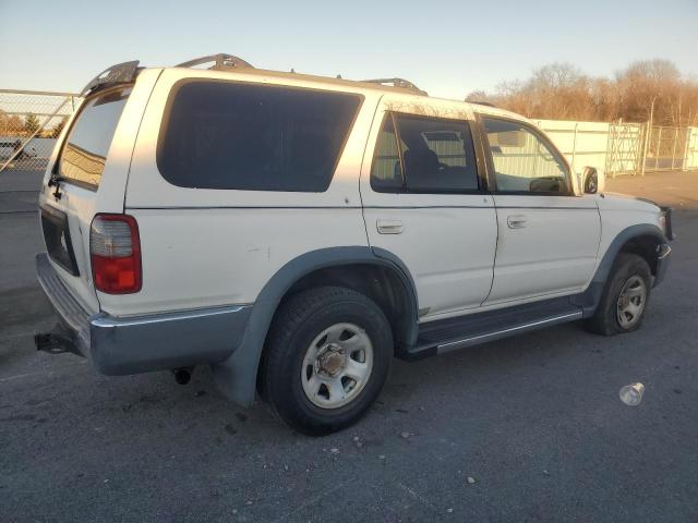 Photo 3 from auction – 2000 TOYOTA 4RUNNER SR with VIN JT3GN86R6Y0153552