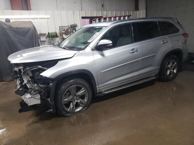 TOYOTA HIGHLANDER 2017 with VIN 5TDDZRFH0HS471986 - Photo from auction
