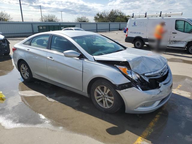 Photo 4 from auction – 2013 HYUNDAI SONATA GLS with VIN 5NPEB4AC3DH734320