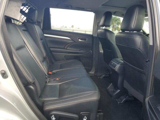 Photo 11 from auction – 2019 TOYOTA HIGHLANDER with VIN 5TDKZRFH5KS564839