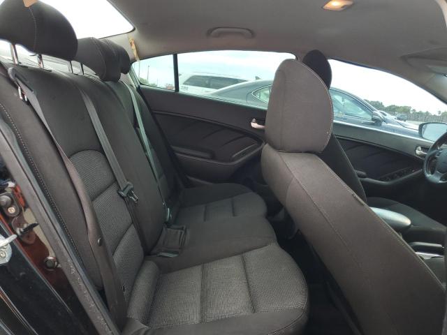 Photo 10 from auction – 2017 KIA FORTE LX with VIN 3KPFK4A76HE026838