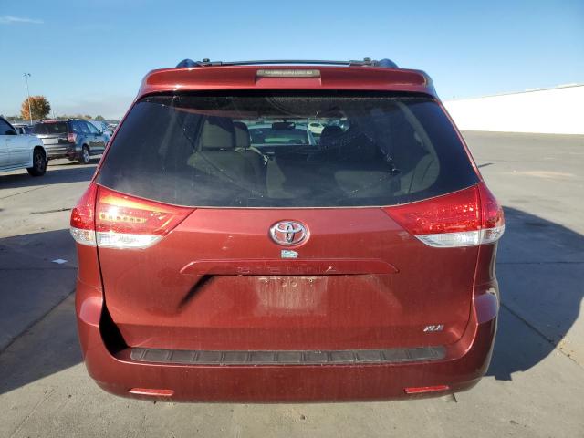 Photo 6 from auction – 2013 TOYOTA SIENNA XLE with VIN 5TDYK3DC4DS389764