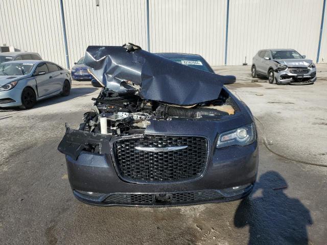 Photo 5 from auction – 2018 CHRYSLER 300 S with VIN 2C3CCABG9JH240606