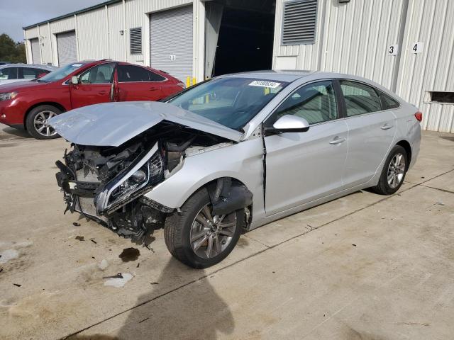 Photo 1 from auction – 2017 HYUNDAI SONATA SE with VIN 5NPE24AF7HH471281