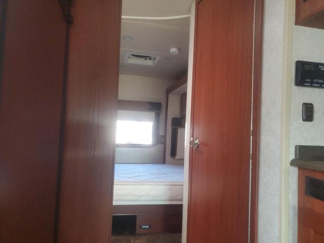 Photo 6 from auction – 2011 WINNEBAGO MOTORHOME with VIN 1FDXE4FS1BDA46119