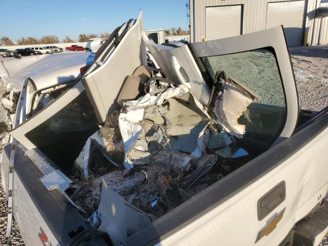 Photo 13 from auction – 2016 CHEVROLET SILVERADO with VIN 3GCUKREC9GG322189