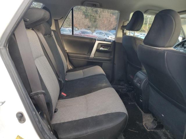 Photo 10 from auction – 2018 TOYOTA 4RUNNER SR with VIN JTEBU5JR6J5575551