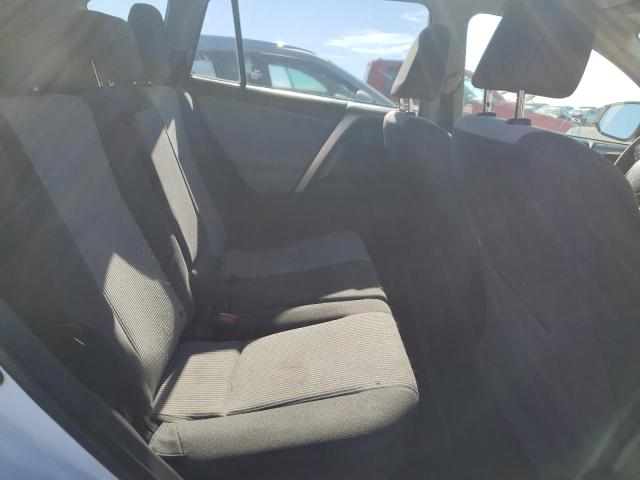 Photo 11 from auction – 2015 TOYOTA RAV4 LE with VIN JTMBFREV7FD144873