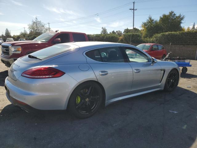 Photo 3 from auction – 2015 PORSCHE PANAMERA S with VIN WP0AD2A79FL040956