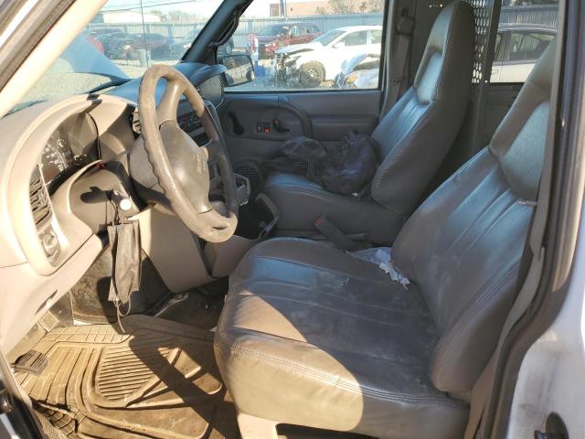 Photo 7 from auction – 2005 GMC SAFARI XT with VIN 1GTDM19X65B509260