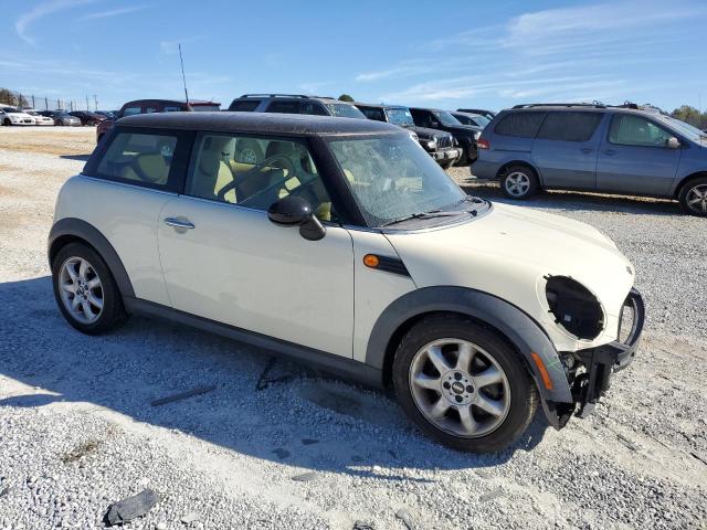 Photo 4 from auction – 2010 MINI COOPER with VIN WMWMF3C50ATZ65706