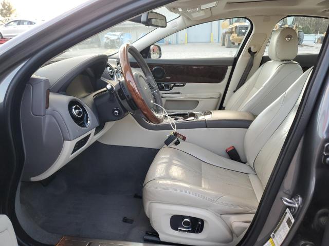 Photo 7 from auction – 2017 JAGUAR XJ with VIN SAJWJ1CD4H8W12387