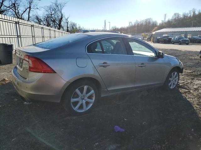 Photo 3 from auction – 2016 VOLVO S60 PREMIE with VIN YV1612TK7G2395920