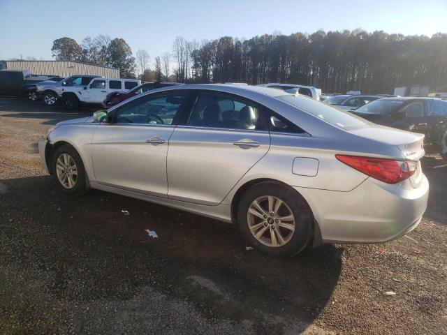 Photo 2 from auction – 2013 HYUNDAI SONATA GLS with VIN 5NPEB4AC6DH532894