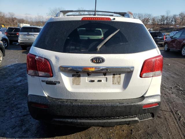 Photo 6 from auction – 2013 KIA SORENTO LX with VIN 5XYKTDA27DG420619