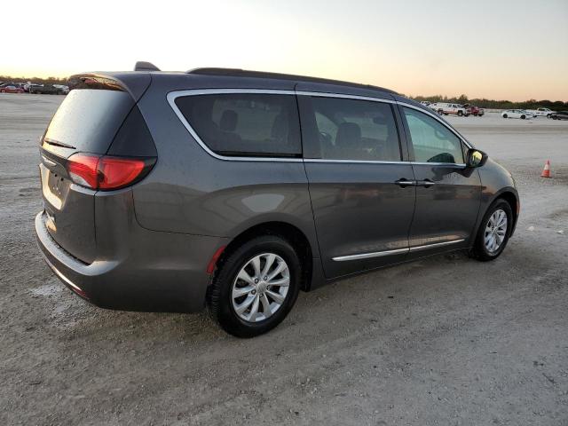 Photo 3 from auction – 2017 CHRYSLER PACIFICA T with VIN 2C4RC1BGXHR509805