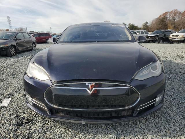 Photo 5 from auction – 2013 TESLA MODEL S with VIN 5YJSA1DP9DFP24635