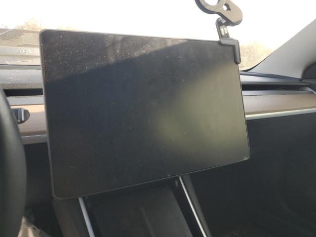 Photo 9 from auction – 2018 TESLA MODEL 3 with VIN 5YJ3E1EB6JF116899