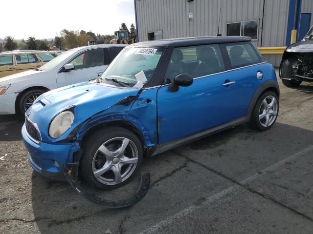 MINI COOPER S 2010 with VIN WMWMF7C55ATZ71153 - Photo from auction