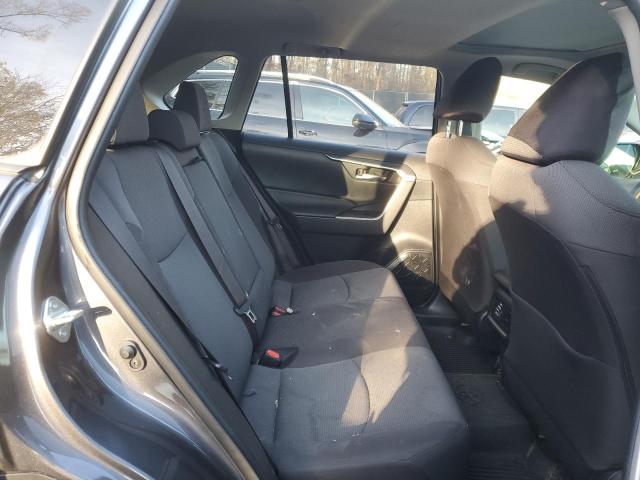 Photo 11 from auction – 2019 TOYOTA RAV4 XLE with VIN JTMP1RFV2KD511580