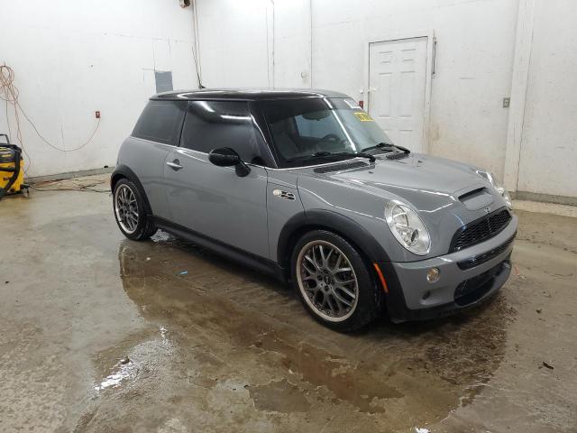 Photo 4 from auction – 2006 MINI COOPER S with VIN WMWRE33546TJ39487