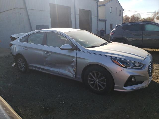 Photo 4 from auction – 2018 HYUNDAI SONATA with VIN 5NPE24AFXJH711154