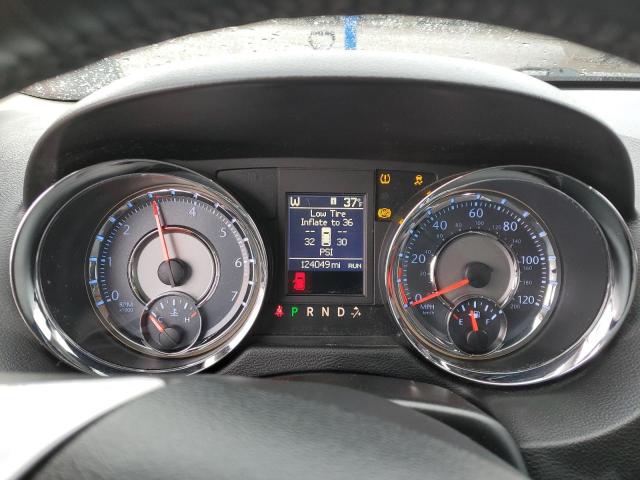 Photo 9 from auction – 2015 CHRYSLER TOWN & COU with VIN 2C4RC1CG8FR665255
